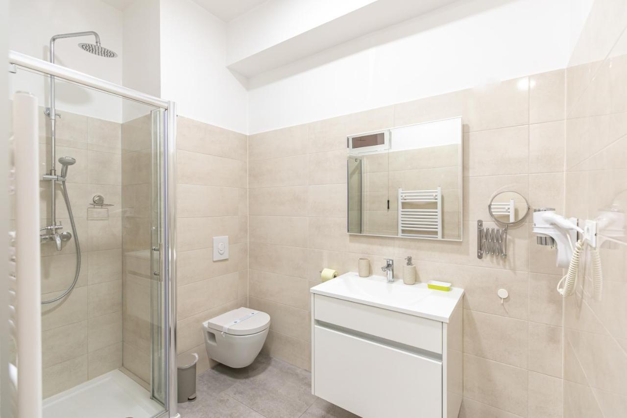 Polai Center Apartments Exterior photo